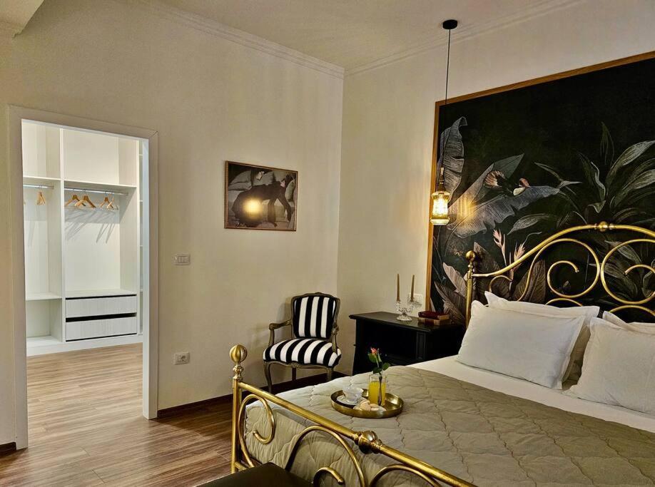 Novi'S Luxury Apartment 2 Gjirokastër Esterno foto
