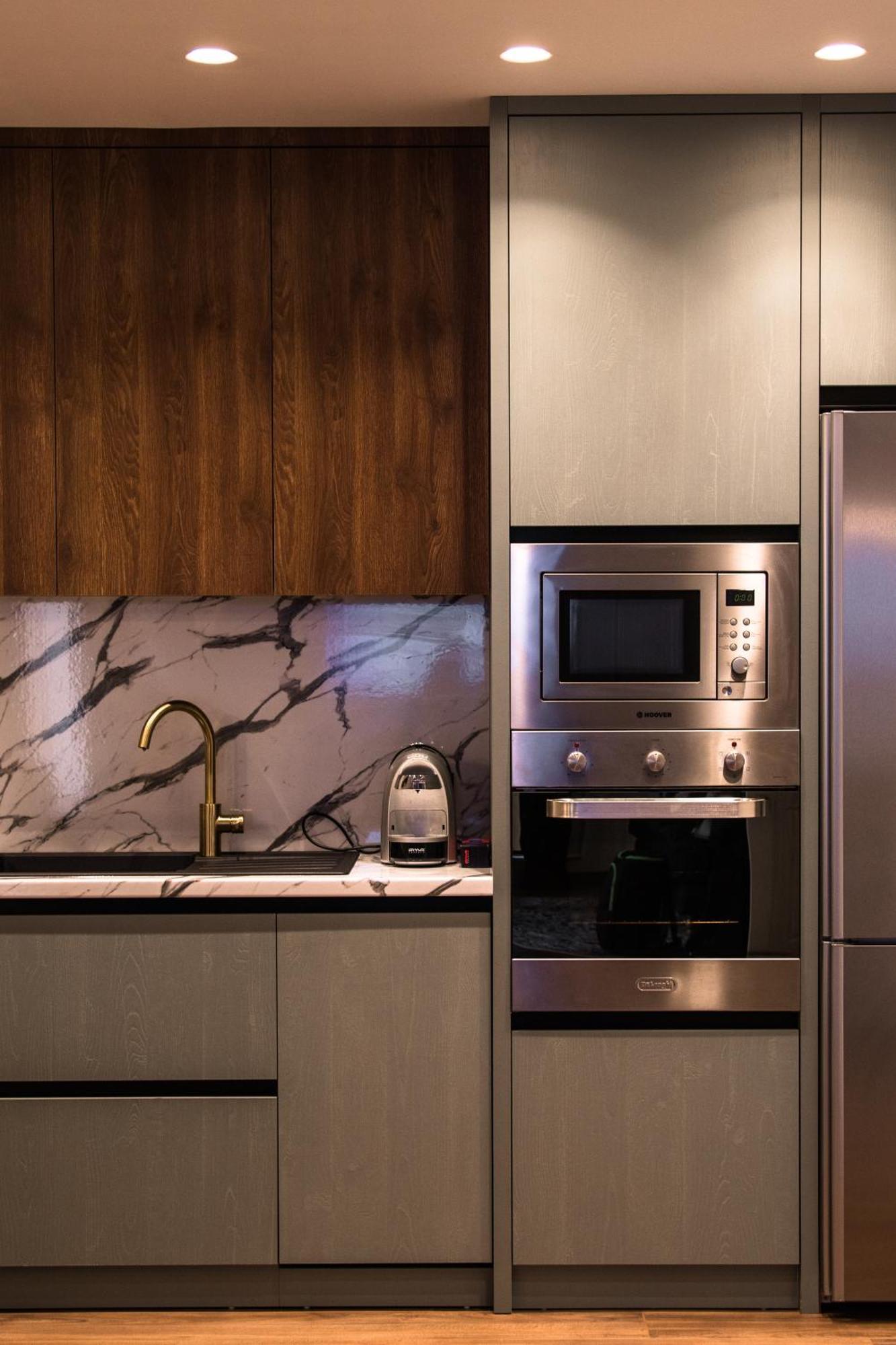 Novi'S Luxury Apartment 2 Gjirokastër Esterno foto